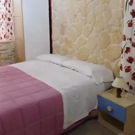 - Отель типа 